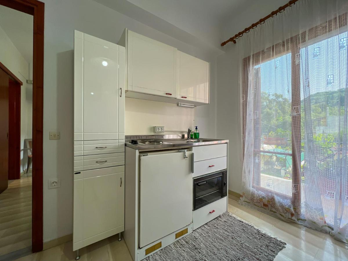 Anemone Apartment Pelekas Luaran gambar